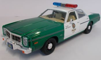 GREEN84101VERTE - DODGE Monaco Metropolitan Police 1977 aus dem Film Terminator 1984 Vesrsion Green Metal
