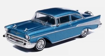 IXO-IA64021 - CHEVROLET Bel-Air Limousine 1957 Blau im Blister