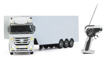 JAM403640 - MERCEDES Actros 4x2 mit funkgesteuertem 3-Achs-Anhänger