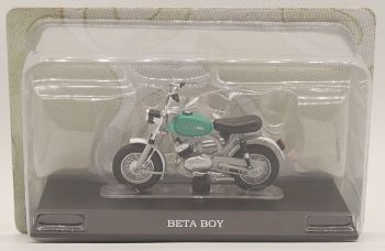 MAGMOT042 - Grünes und graues BETA Boy Moped