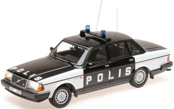 MNC155171497 - VOLVO 240 GL 1986 Schweden Polizei