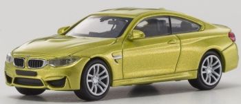 MNC870027200 - BMW M4 Coupé 2015 grünmetallic