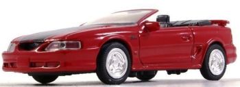 NEW48013X - FORD Mustang GT Cabriolet rot 1994 Motorhaube mit schwarzen Streifen