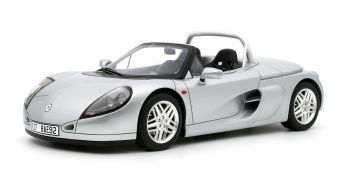 OT1142 - RENAULT Spider Titan 1999 Silber