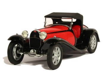 PANTHEON002 - BUGATTI Type 55 Roadster geschlossen rot und schwarz limitiert auf 150 Exemplare