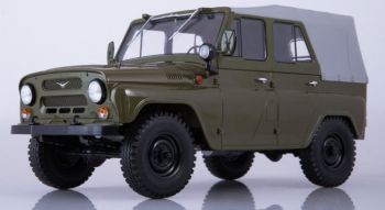PRXPCL47088 - UAZ 469 Militär 4x4 graue Plane