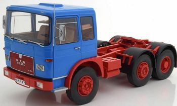 RK180051 - MAN F7 16.304 6x2 1972 blau limitiert auf 750 Exemplare