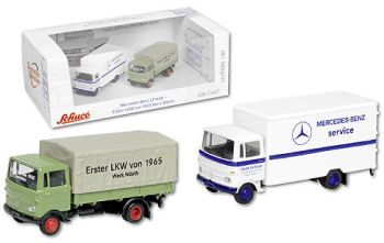 SCH22541 - 2 MERCEDES 4X2 LKW 1 Erster LKW Plane und ein starrer Mercedes Benz Serviceaufbau