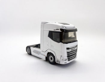 ELI117563 - DAF XG 4x2 weiß
