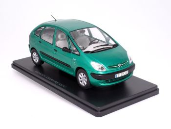 G111V059 - CITROEN Xsara Picasso grün