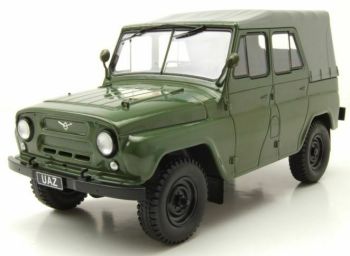 WBXWB124042 - UAZ 469 4x4 1975 olivgrüne graue Plane